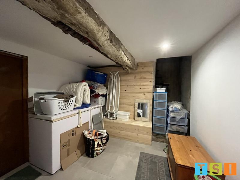 Corps de ferme - 270 m² - 9 pièces