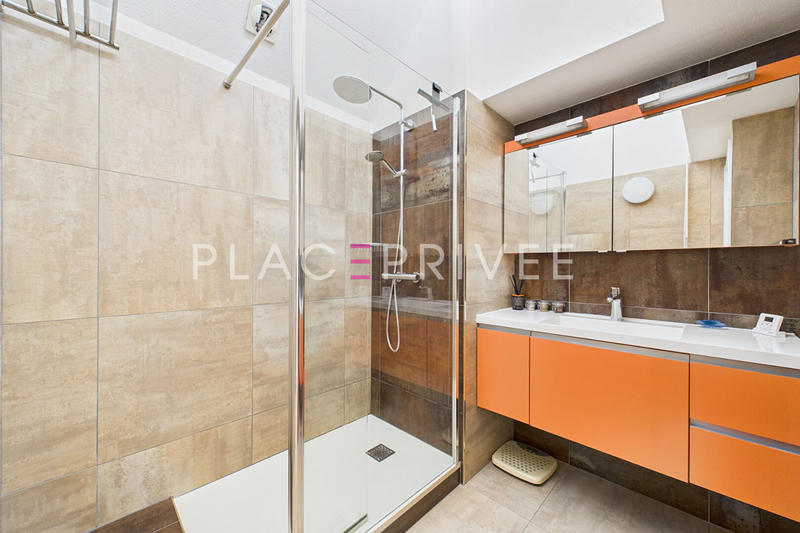 Appartement - 97 m² - 4 pièces