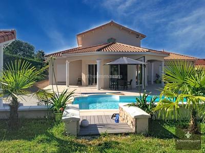 Maison - 145 m² - 6 pièces