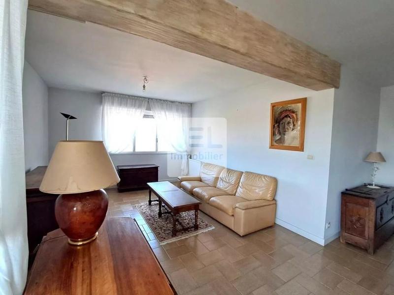 Appartement - 81 m² - 3 pièces