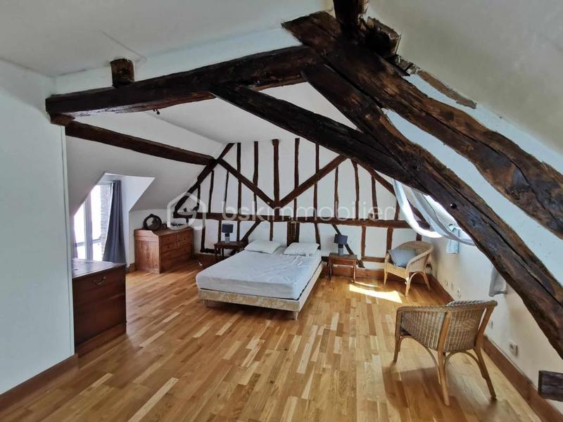 Maison - 121 m² - 5 pièces