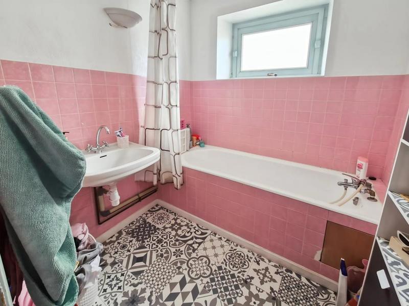 Maison - 185 m² - 6 pièces