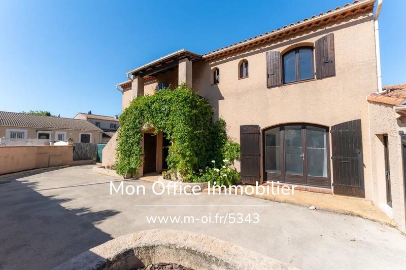 Maison - 188 m² - 8 pièces