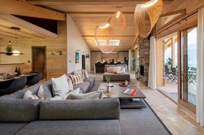 Châlet - 264 m² - 8 pièces