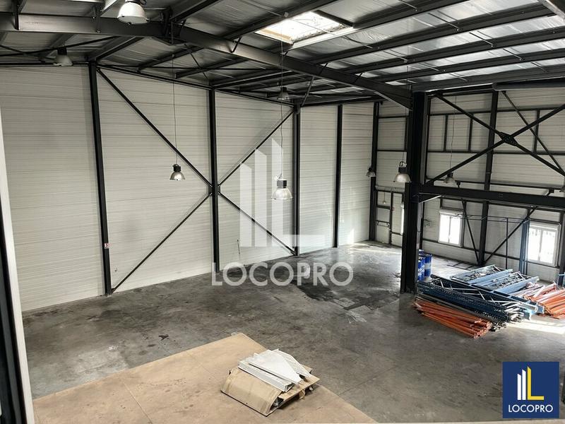 Local d'activité / Entrepôt - 500 m²