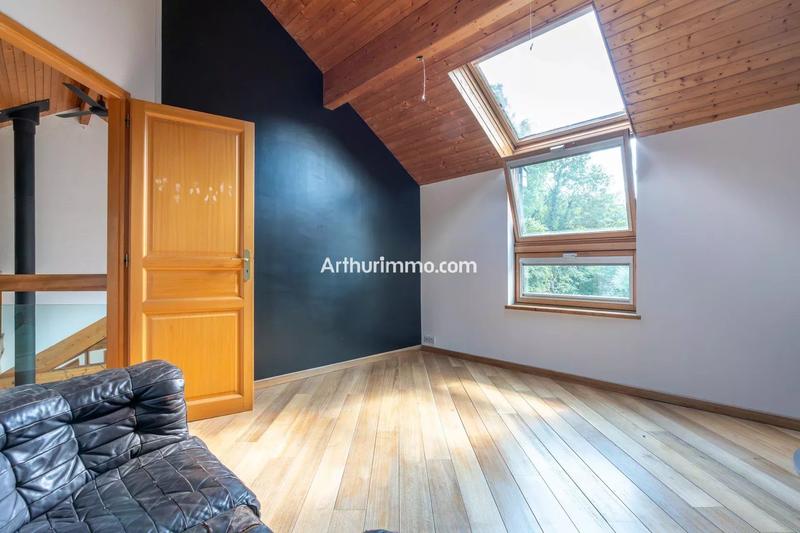 Maison - 250 m² - 10 pièces