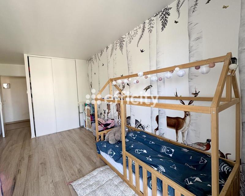 Appartement - 93 m² - 4 pièces