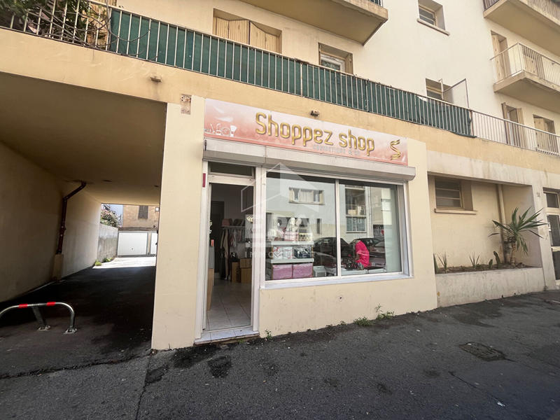 Local commercial - 30 m² - 1 pièce