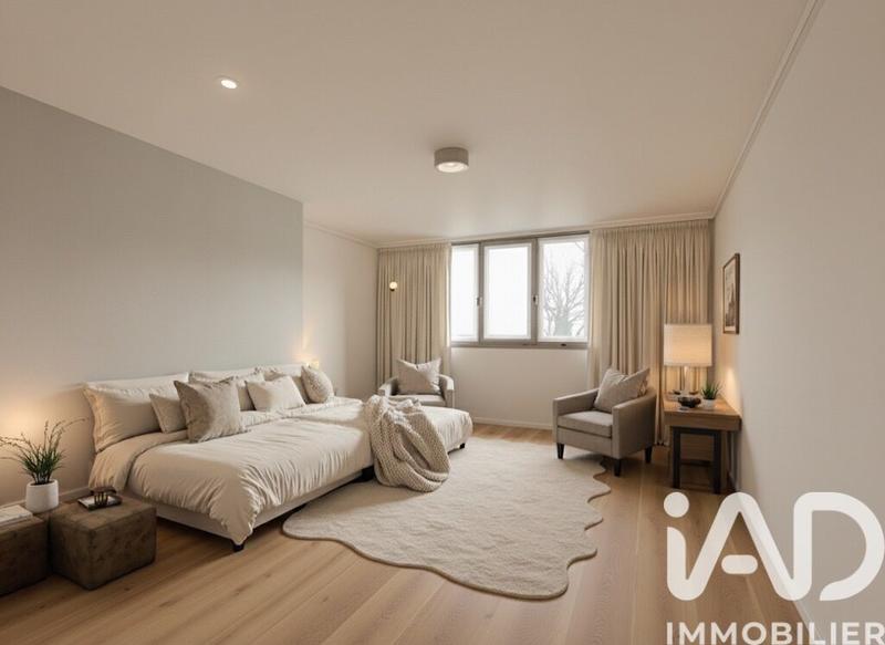 Maison - 98 m² - 5 pièces