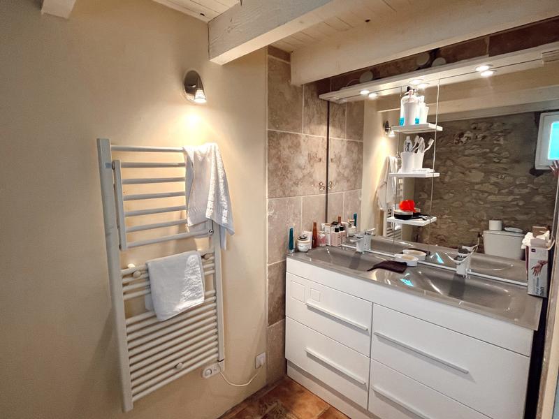 Maison traditionnelle - 194 m² - 7 pièces