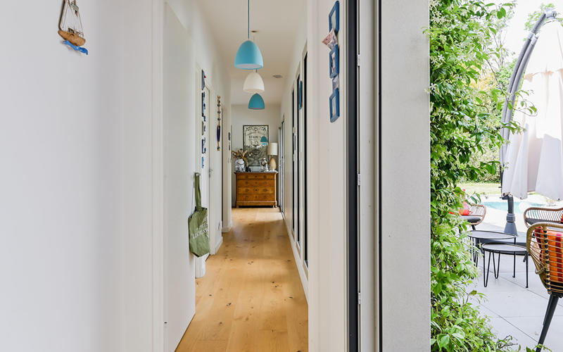 Maison - 230 m² - 7 pièces