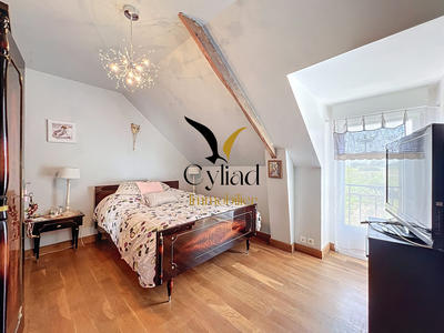 Maison - 86 m² - 7 pièces