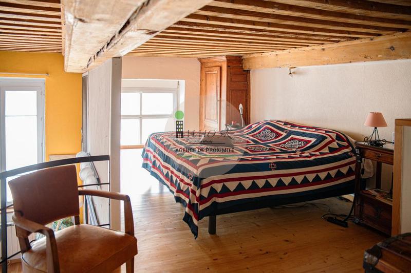 Appartement - 77 m² - 4 pièces