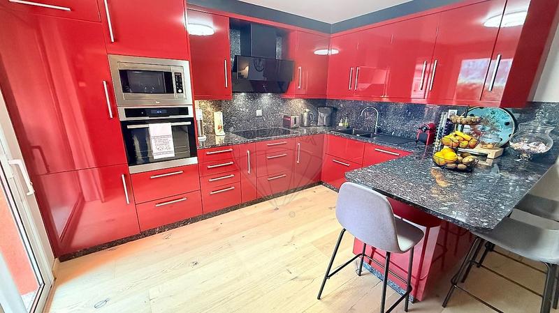 Maison - 100 m² - 4 pièces