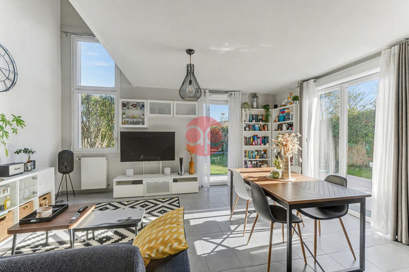 Maison - 88 m² - 4 pièces