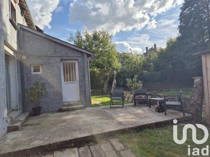 Maison - 181 m² - 8 pièces