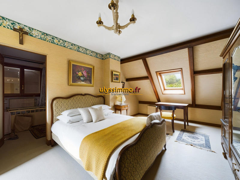 Maison - 272 m² - 7 pièces