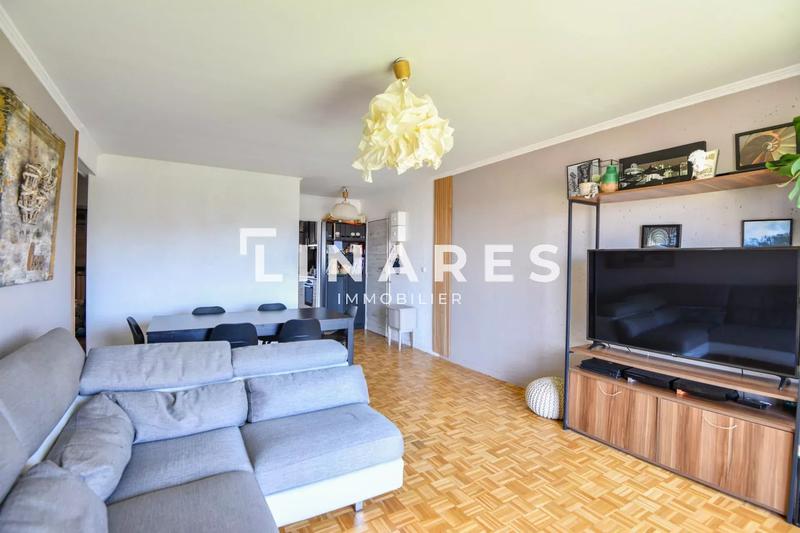 Appartement - 75 m² - 3 pièces