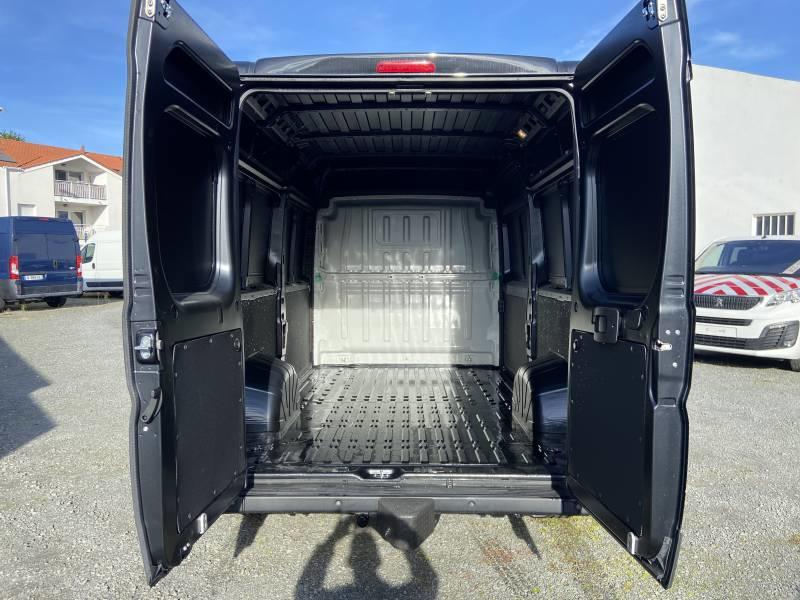 Peugeot Boxer Tole 330 L2h2 Bluehdi 120 s&amp;S Asphalt