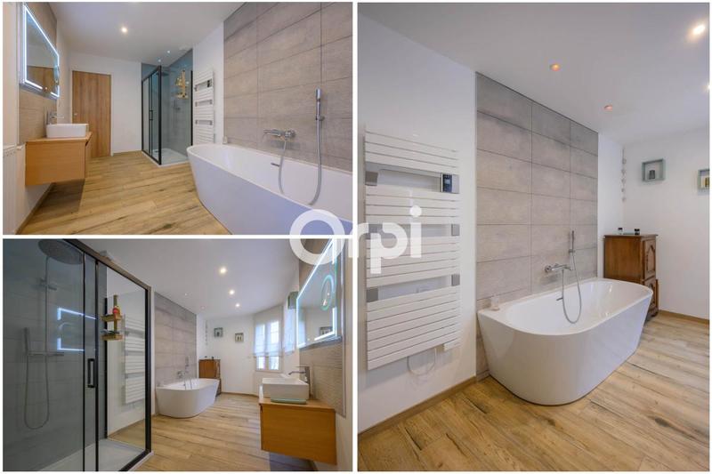 Maison - 180 m² - 7 pièces