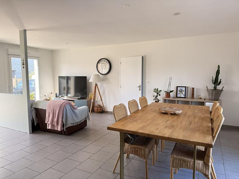 Maison - 98 m² - 4 pièces