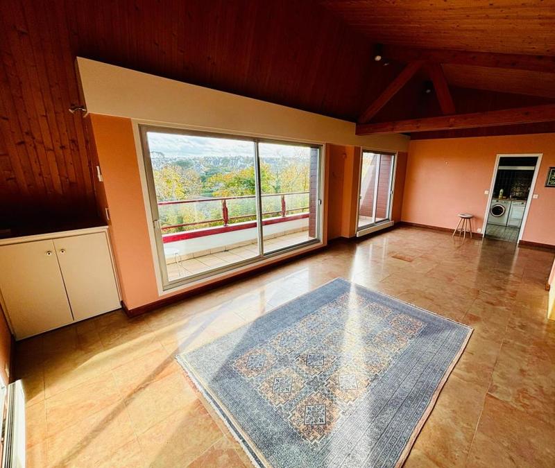 Maison d'architecte - 125 m² - 6 pièces