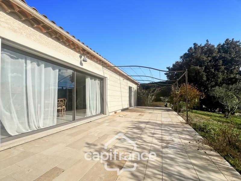 Maison - 203 m² - 6 pièces