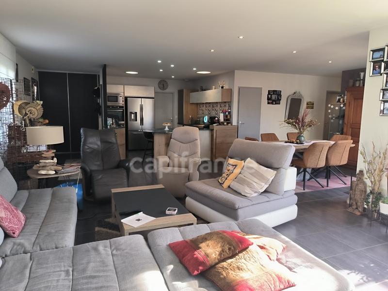 Maison - 120 m² - 4 pièces