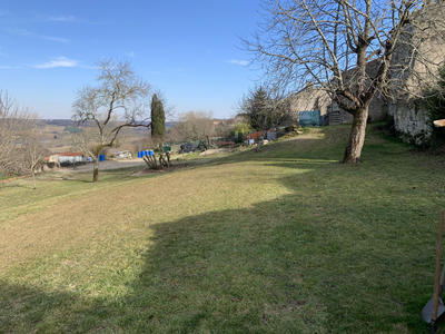 Terrain - 1 300 m²
