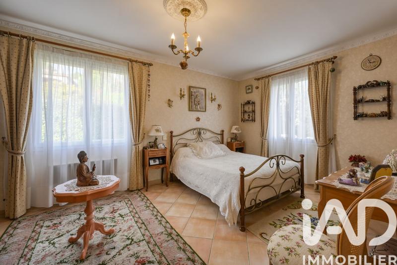 Maison - 168 m² - 6 pièces