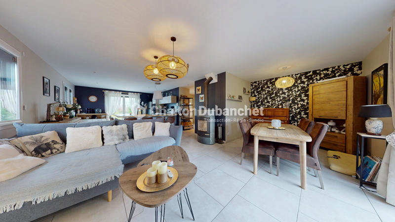 Maison - 165 m² - 8 pièces