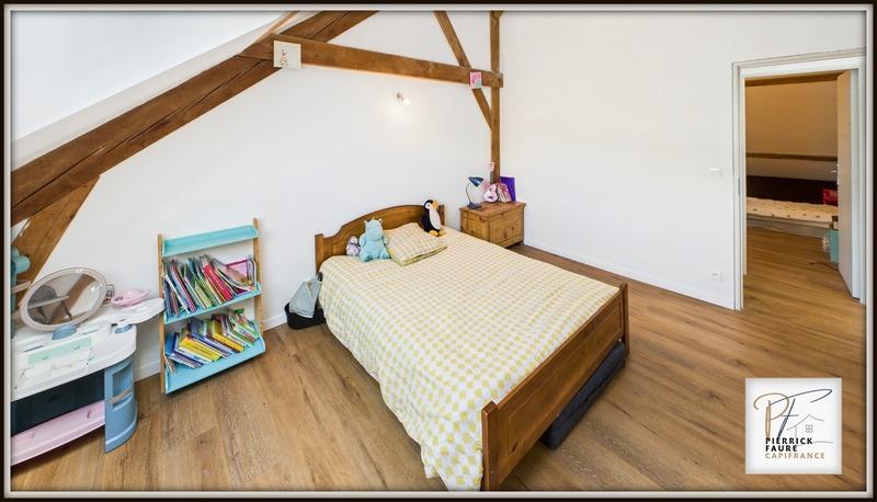 Maison - 252 m² - 8 pièces