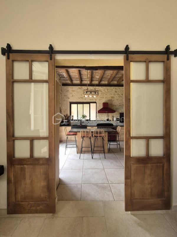 Mas - 210 m² - 8 pièces