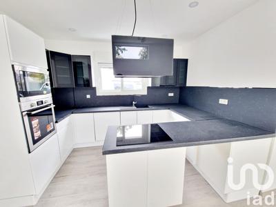 Maison - 113 m² - 5 pièces