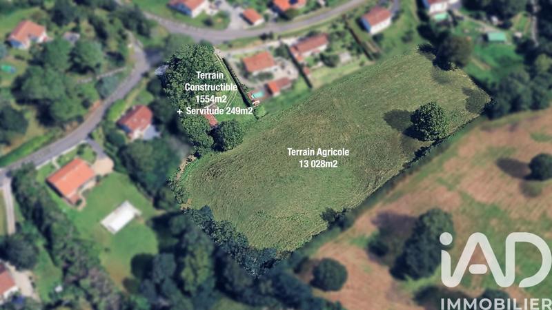 Terrain - 14 831 m²