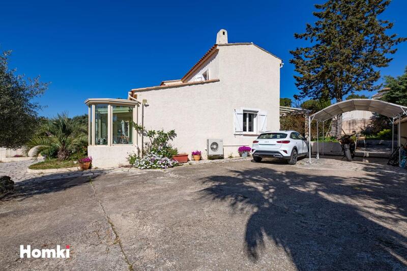 Maison - 140 m² - 5 pièces