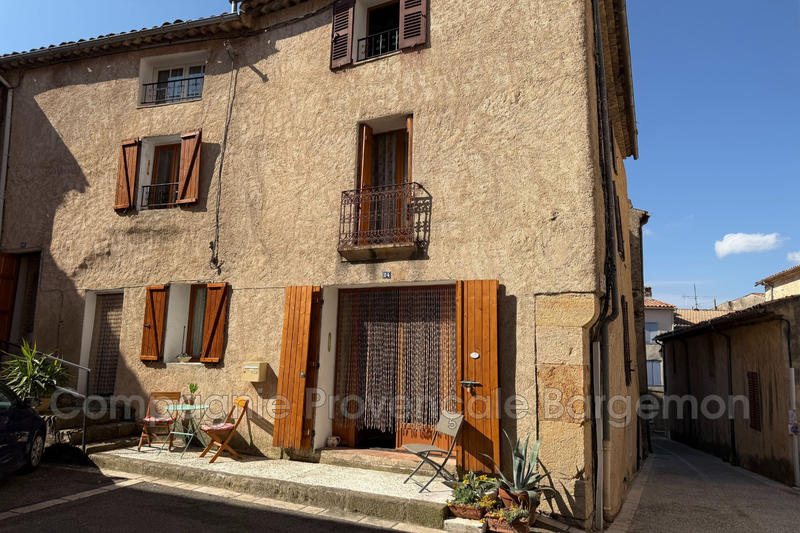 Maison de village - 204 m² - 2 pièces