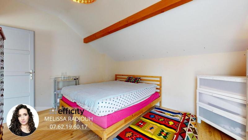 Maison - 167 m² - 6 pièces