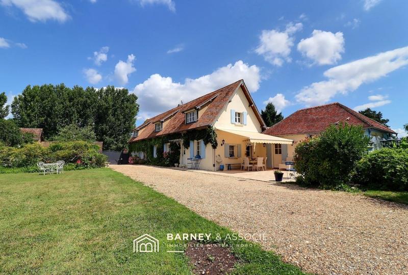 Maison - 163 m² - 5 pièces