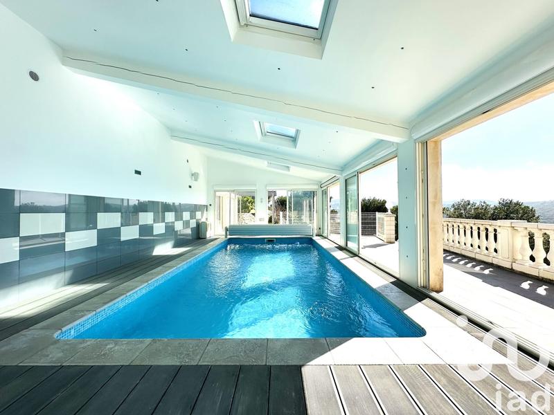 Maison - 161 m² - 6 pièces