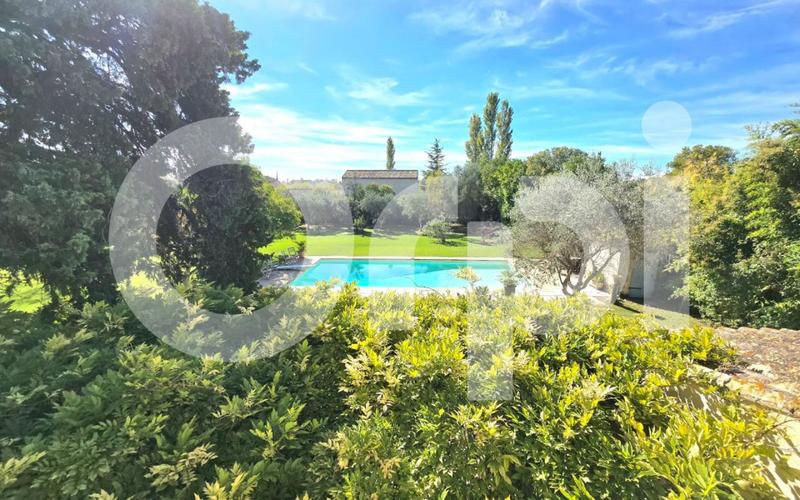 Mas - 238 m² - 5 pièces