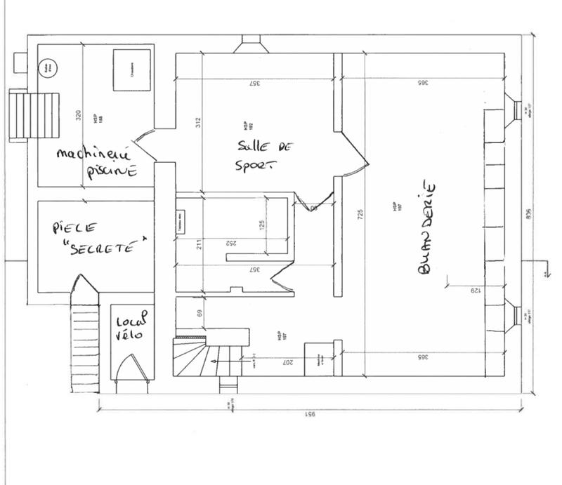 Maison - 247 m² - 8 pièces