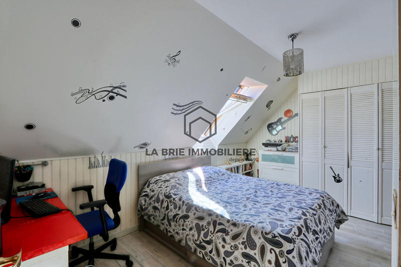 Maison - 117 m² - 7 pièces