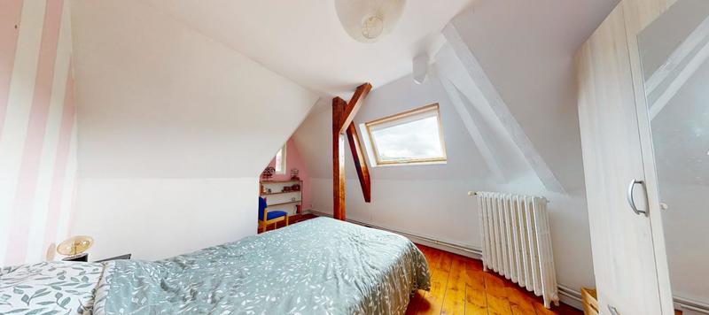 Appartement ancien - 104 m² - 4 pièces