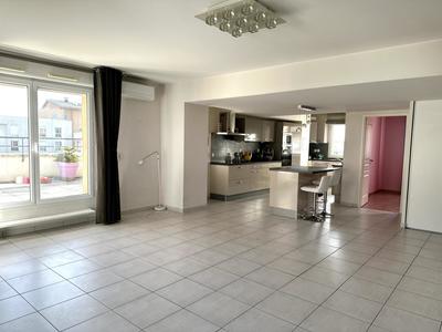 Appartement - 88 m² - 4 pièces