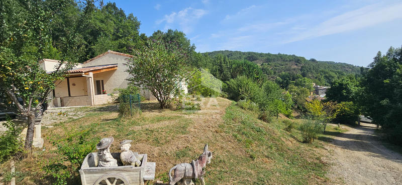 Maison - 174 m² - 6 pièces