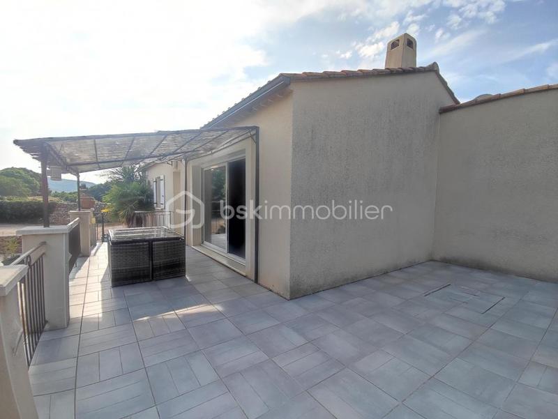 Villa - 100 m² - 5 pièces