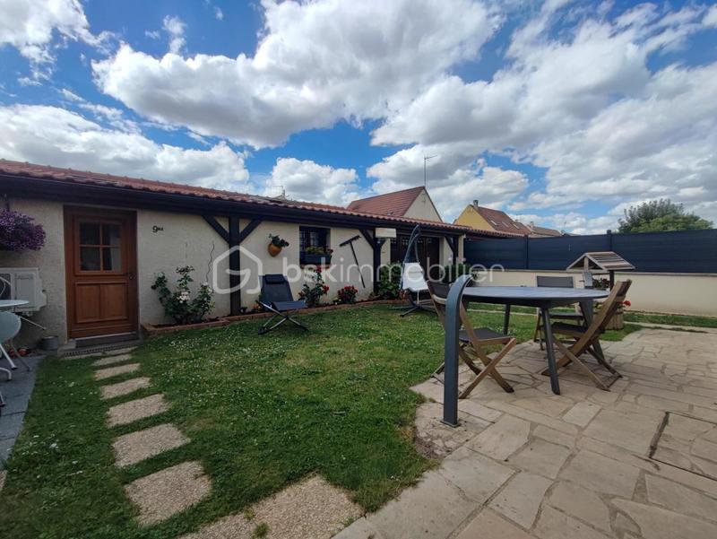 Maison - 140 m² - 5 pièces