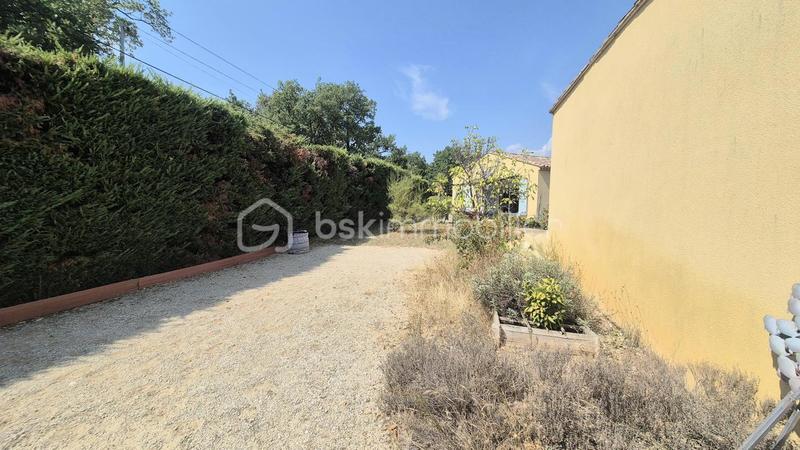 Villa - 252 m² - 9 pièces