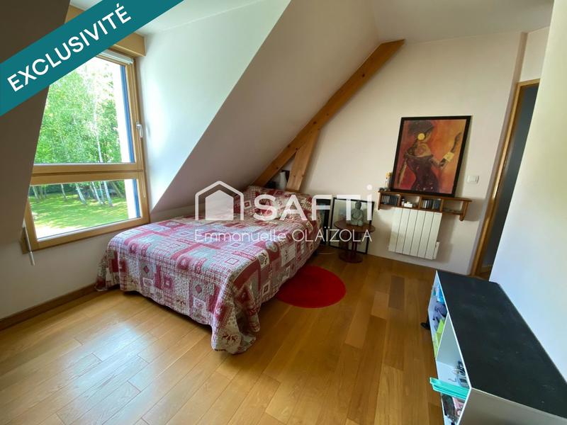 Maison - 172 m² - 9 pièces